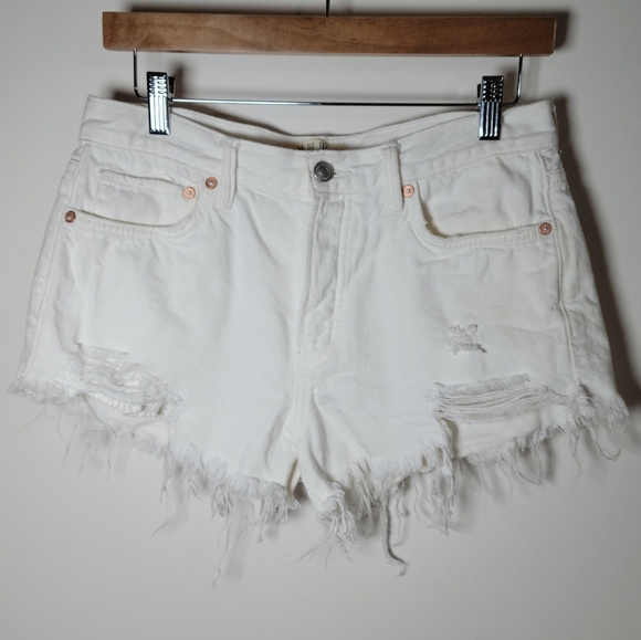 We The Free by Free People White Distressed Denim Button Fly Shorts Size 27 - Picture 1 of 10